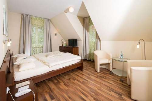 www.flairhotel-hopfengarten.de