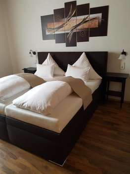 www.hotel-domhof.de