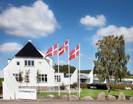 www.hotelfaaborgfjord.dk