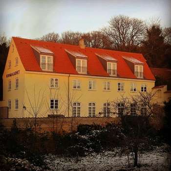 www.hotelolelundsgaard.dk