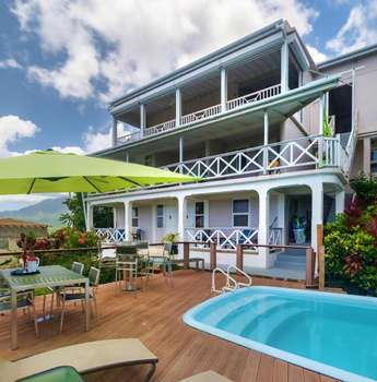 www.hotelthechamps.com