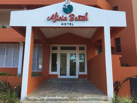 www.hotelaliciabeach.com