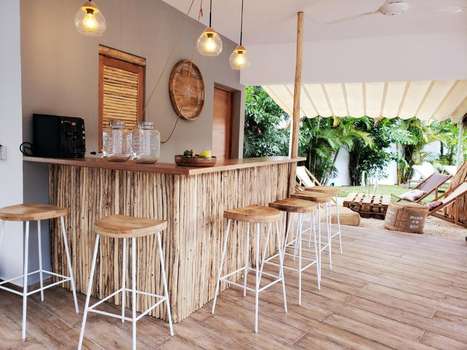 www.takumaboutikhotel.com