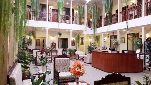 www.hotelcasamontero.com
