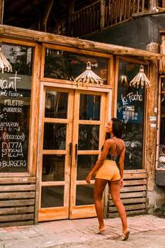 www.lafachahostel.com