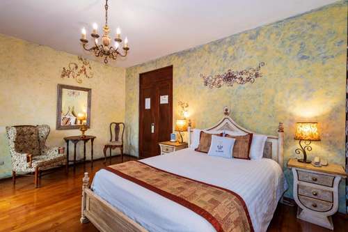 www.hotellosbalconescuenca.com