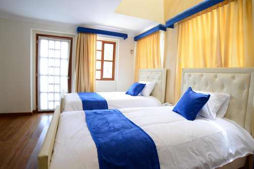 www.hotelmarquiz.com.ec