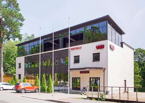 www.hotelyes.ee