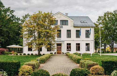 www.hotellmetsis.com