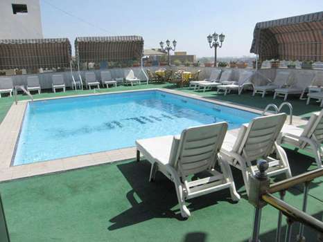 www.philippeluxorhotel.com