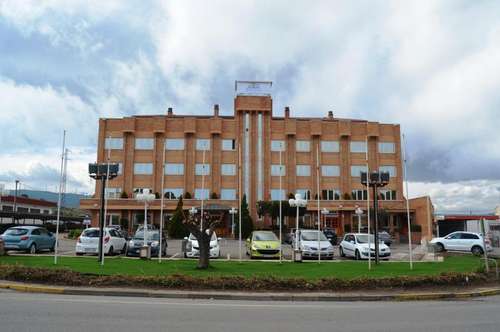 www.hotelbrujas.com
