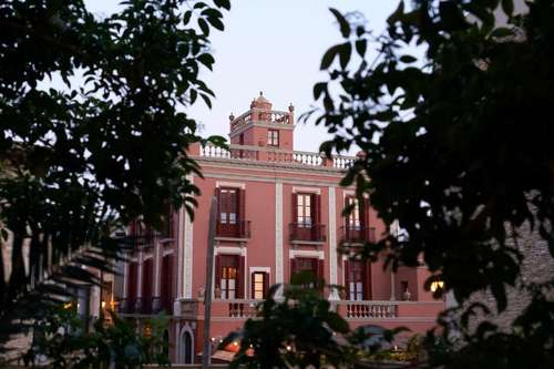 www.hotelaiguaclarabegur.com