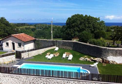 www.hotelvillamarron.com