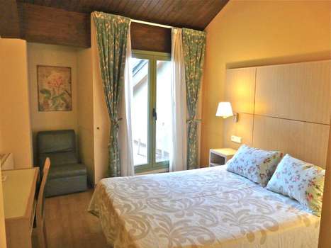 www.hotelnice.net