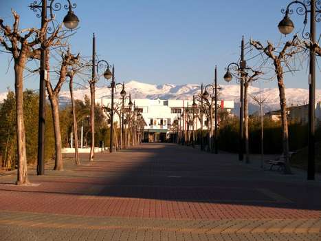 www.hotelcoronadeatarfe.com