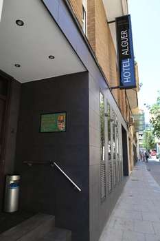 www.hotelalguercampnou.com