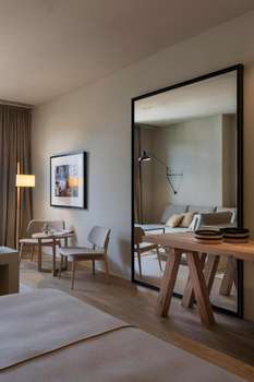 www.hotelperalada.com