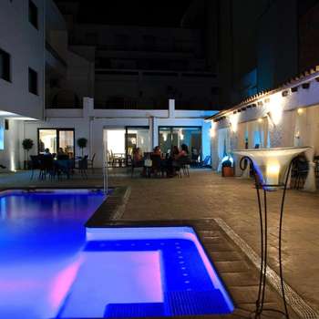 www.hotelsalomecalafell.nl