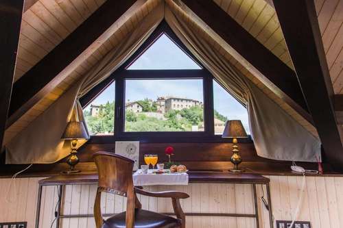 www.hotelsanchez.com