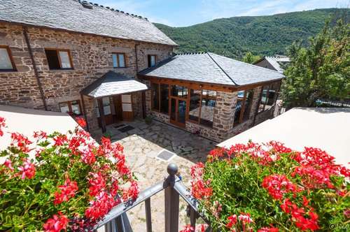 www.hotelrurallabolera.es