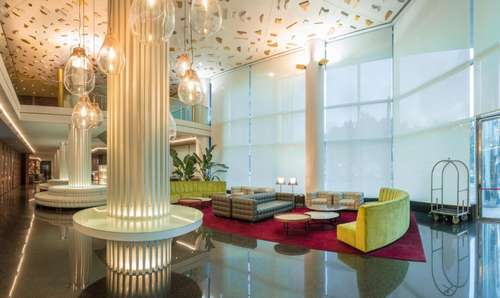 www.hotel-valencia-palace.com