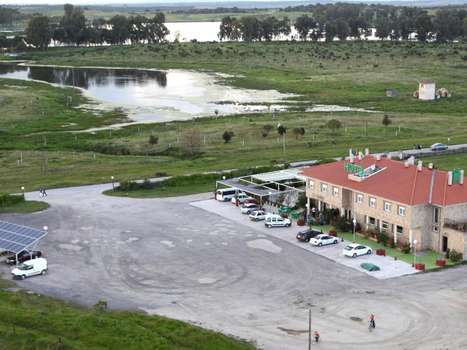 www.hotel-caceres.com