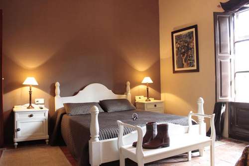 www.cansala-montornes.com