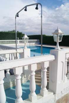 www.hotelmozarbez.com