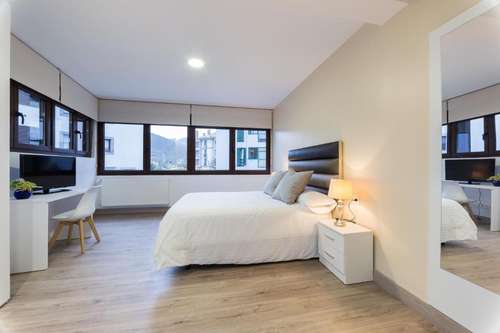 www.petithotelgoierri.com