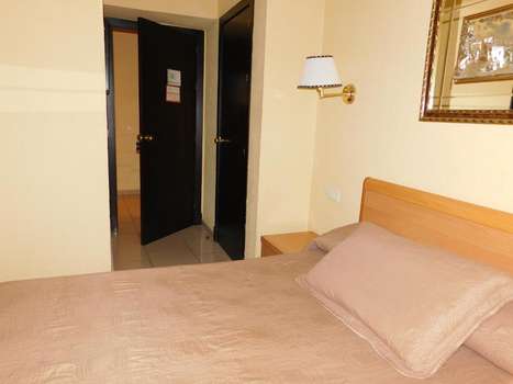 www.hotelromasanfernando.es