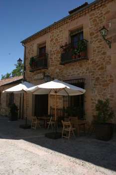 www.hoteldonmariano.com