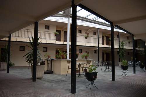 www.hotelurgain.com