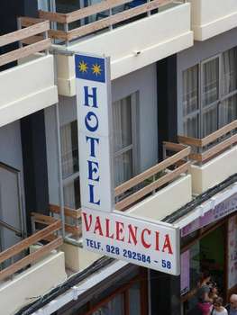 www.hotelvalencialaspalmas.es