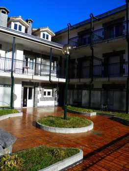 www.hotel-sindika.com