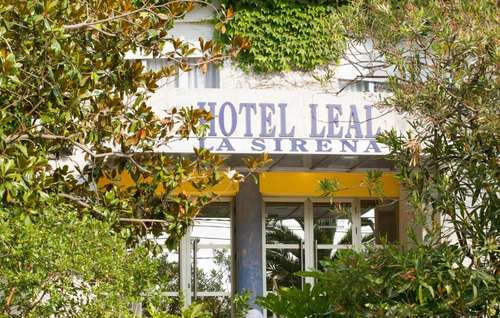 www.hotel-leal.com