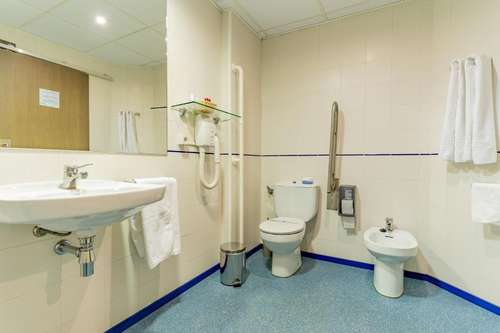 www.hotelmonreal.net