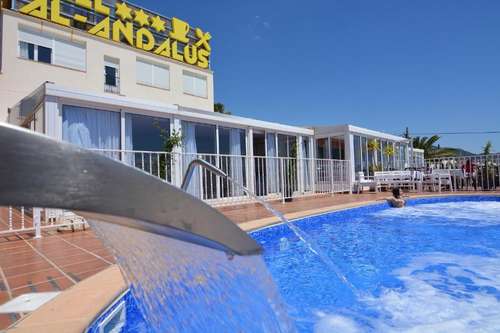www.hotelalandalusnerja.es