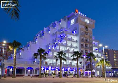 www.hotelania.com