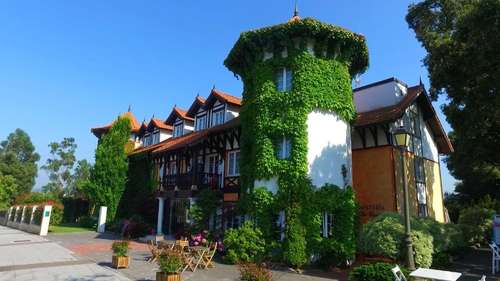 www.hoteltorresdesomo.com