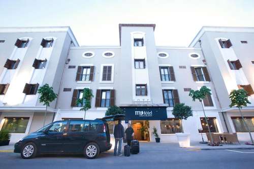 www.hotelcostablancadenia.com