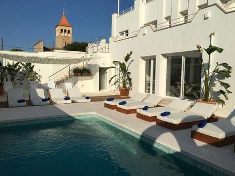 www.petithotelrocamar.com