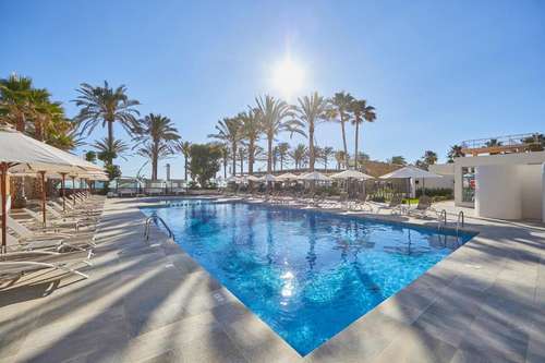 www.hotelplayagolf.com