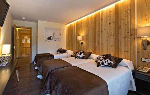 www.hotellacoma.com