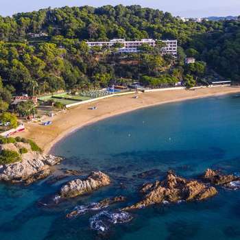 www.hotelsantamarta.es