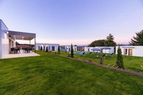 www.hotelacuruxa.com