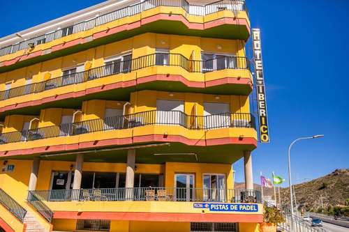 www.hoteliberico.es