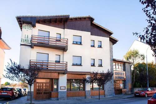 www.hotellarambla.com