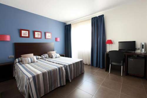 www.hotelmarblau.com