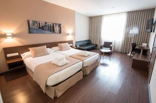 www.arvahoteles.com