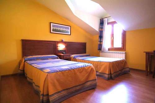 www.hotelgomar.com